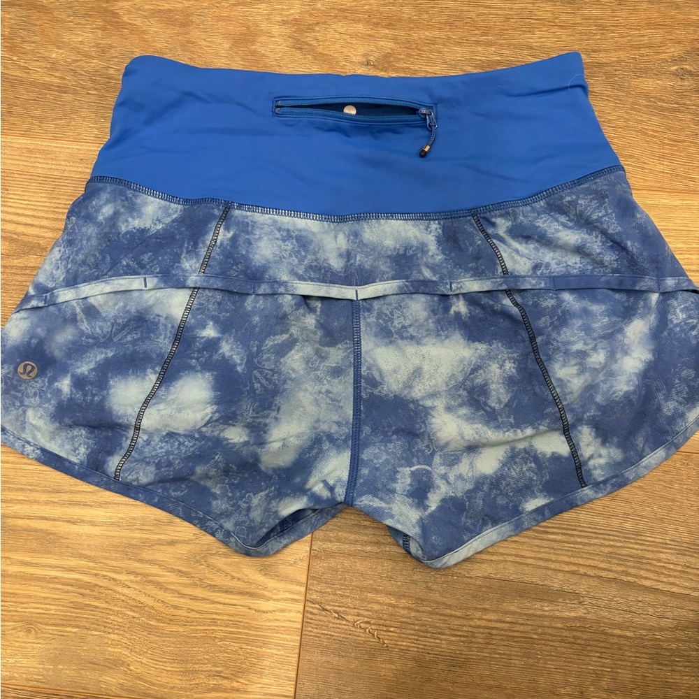 Lululemon Athletica Blue Cloud Pattern Shorts - image 2